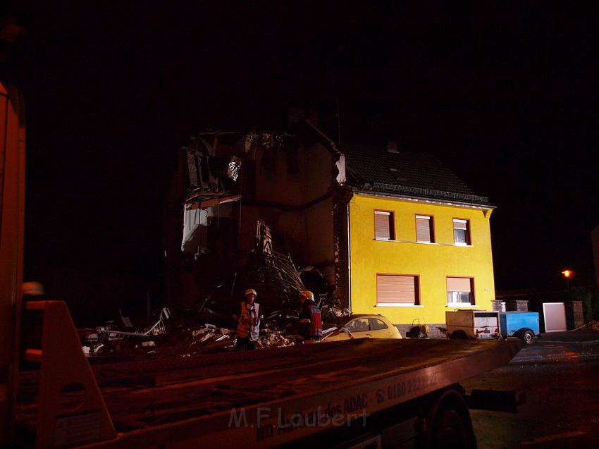 Hausexplosion Bruehl bei Koeln Pingsdorferstr P130.JPG